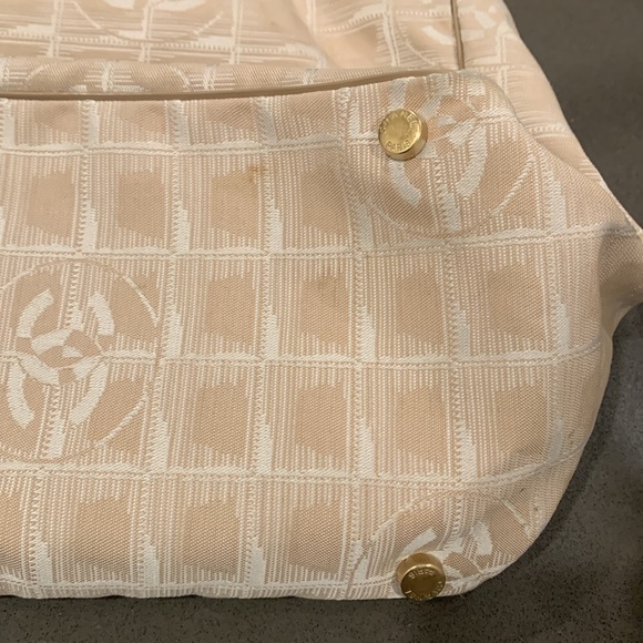 Authentic Chanel beige travel line canvas and leather tote. Date code is 8358878 - Picture 5 of 16